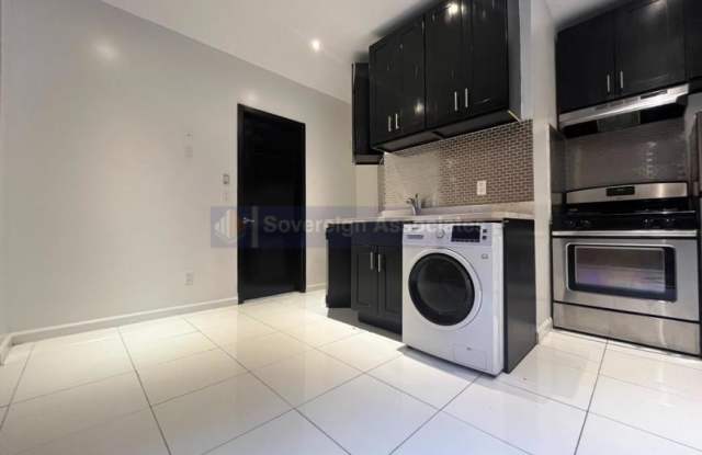 342 Manhattan Avenue photos photos