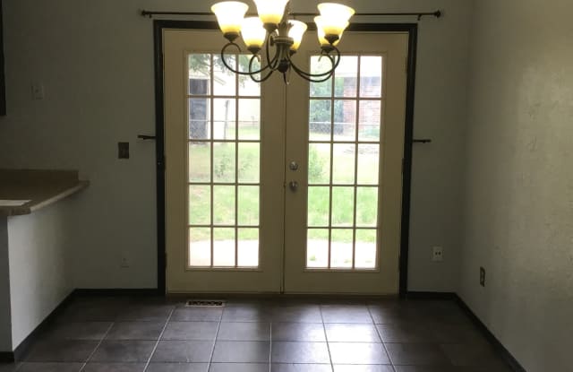 1808 North Gale Avenue Gallery 4