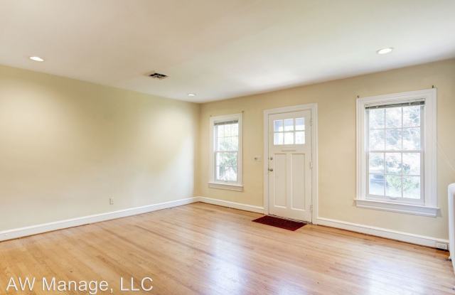 3626 S St NW Gallery 2