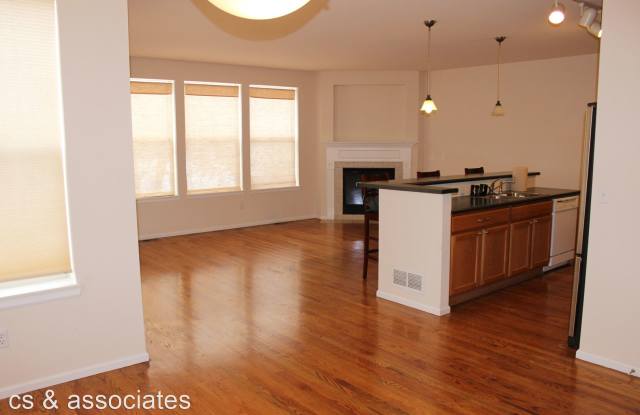 1630 Ames Court Gallery 2