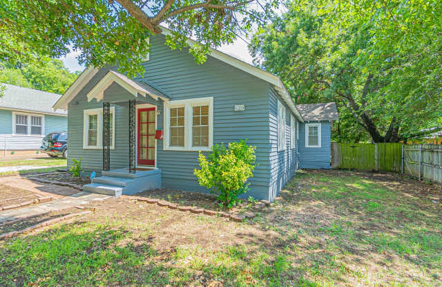 Beautiful Campus Home! Gallery 4