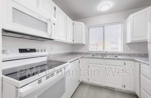 49 S 200 W A6 photos photos