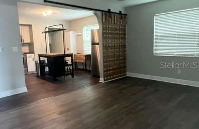 5035 1ST Avenue N Gallery 4