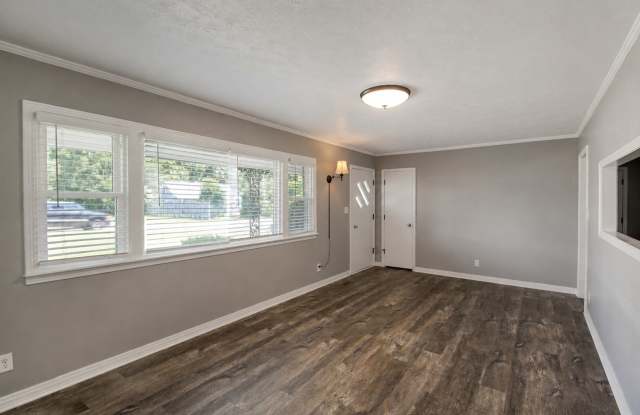 Spacious 3-Bedroom Cookeville Home with Basement, Garage and Private Patio Gallery 3