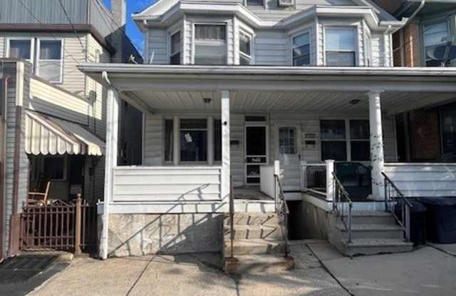 4 Bedroom 1 Bath photos photos