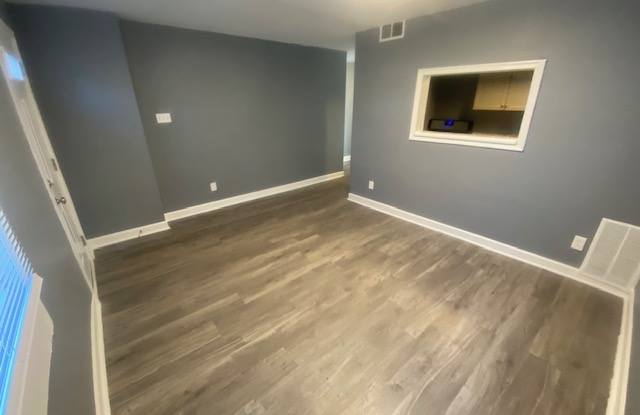 5413 Dix St Ne photos photos 5413 Dix St Ne photos photos