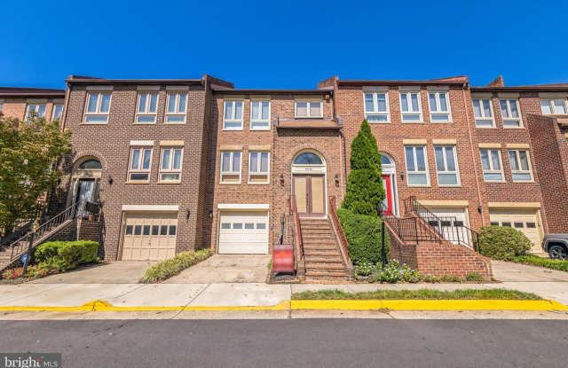 10174 TURNBERRY PLACE - 10174 Turnberry Place, Oakton, VA 22124 10174 TURNBERRY PLACE - 10174 Turnberry Place, Oakton, VA 22124