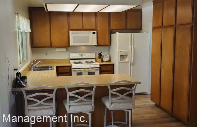 622 Woodland Court Gallery 3
