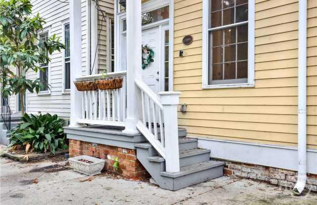 523 E Broad Street Gallery 1