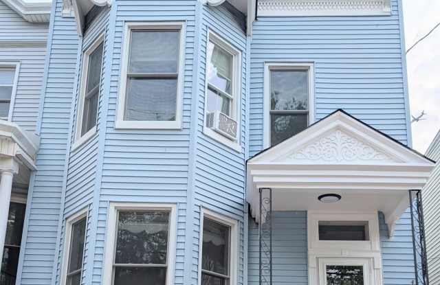 125 HIGHLAND AVE photos photos
