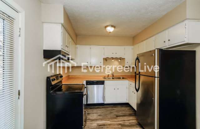7818 Inverness Court Gallery 4