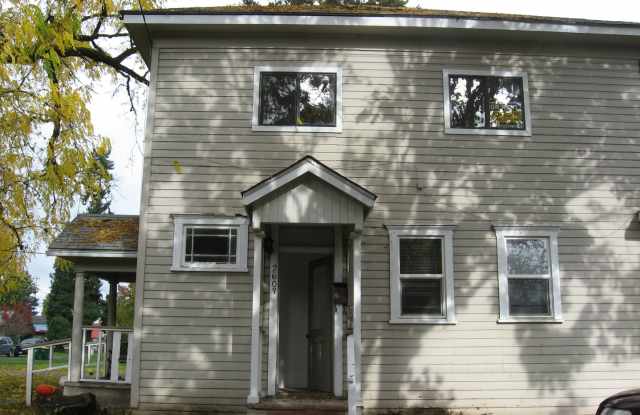 2 bedroom in 3-plex photos photos 2 bedroom in 3-plex photos photos