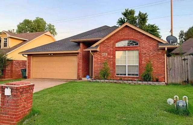 At Last, This Is What You’ve Been Searching For Everything You Need. All Right Here. Beautiful spacious 3 bedroom home - 412 McDonald Drive, Edmond, OK 73034