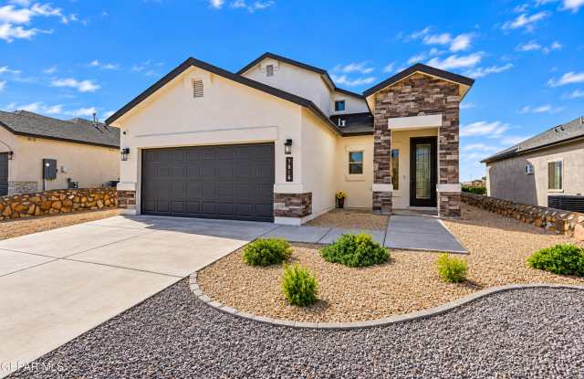 7816 Enchanted Park Drive Gallery 1