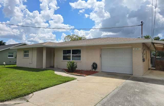 Spacious 2 Bed/2 Bath + Den Home with Garage photos photos Spacious 2 Bed/2 Bath + Den Home with Garage photos photos