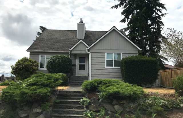 Beautiful Home In Prime Location Bordering Crown Hill and Whittier Heights! photos photos