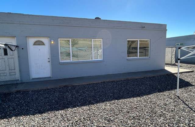 2 Bedroom 2 Bath with Carport photos photos