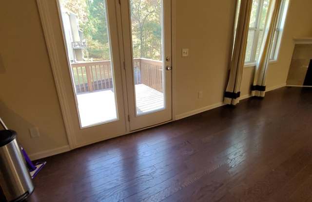 540 Collingsworth Lane Northeast Gallery 4
