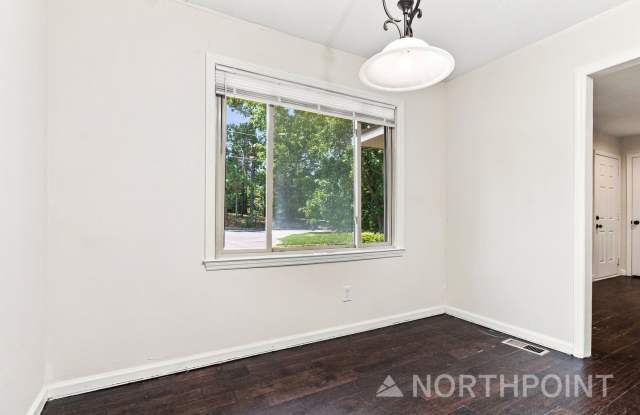 $500 OFF First Month! 3 BR/2 BA | Single Family Home | Fully Renovated with Country Charm! Gallery 4