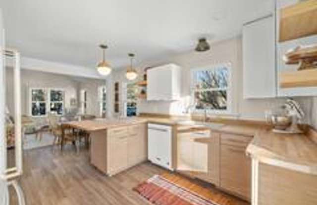 Stunning 4BR/2BA Home in Prime West End Location | Fully Remodeled with Custom Touches photos photos