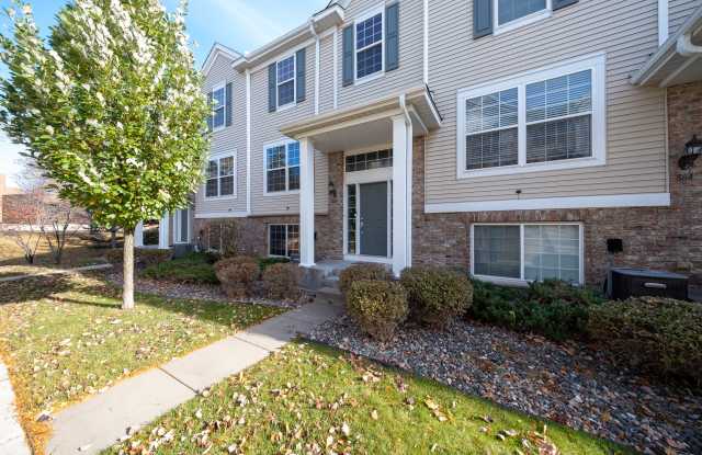 866 Ledgestone Dr. - 866 Ledgestone Drive, Mahtomedi, MN 55115