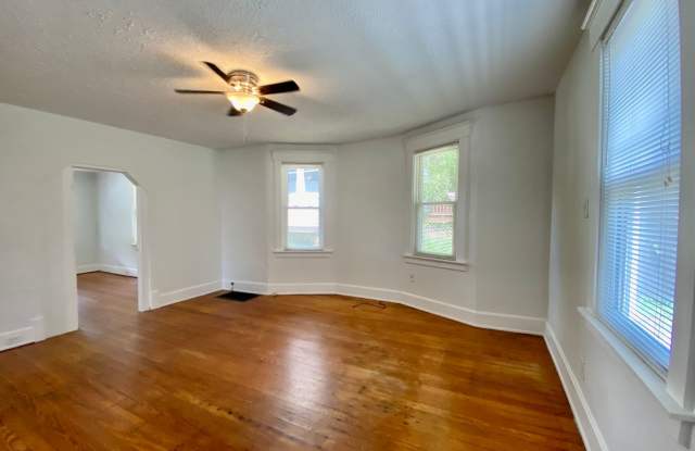 Charming 3 Bed/ 2 Bath in the Heart of Oakley Only $2675/mo! photos photos