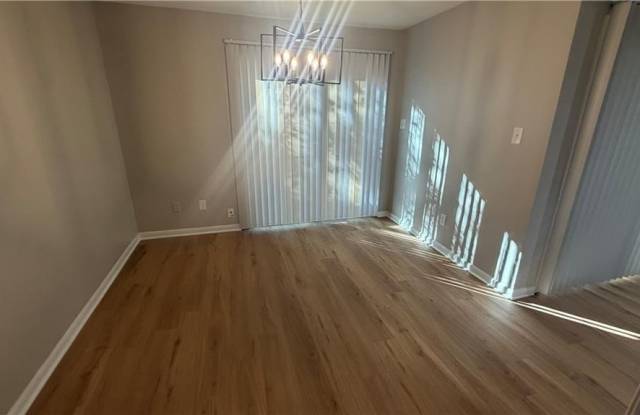 6409 Duquesne Place Gallery 3