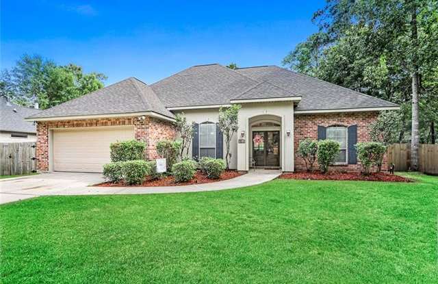 946 DUPARD Street - 946 Dupard St, St. Tammany County, LA 70448