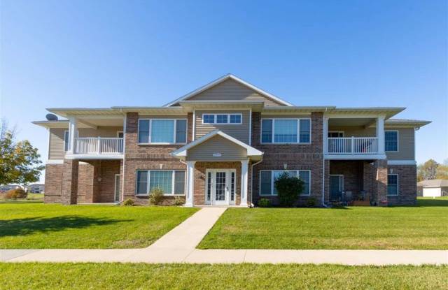 Spacious 2 bedroom, 2 bath condo in Iowa City photos photos