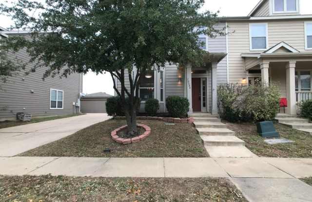 10644 Astor Dr - 10644 Astor Drive, Fort Worth, TX 76244