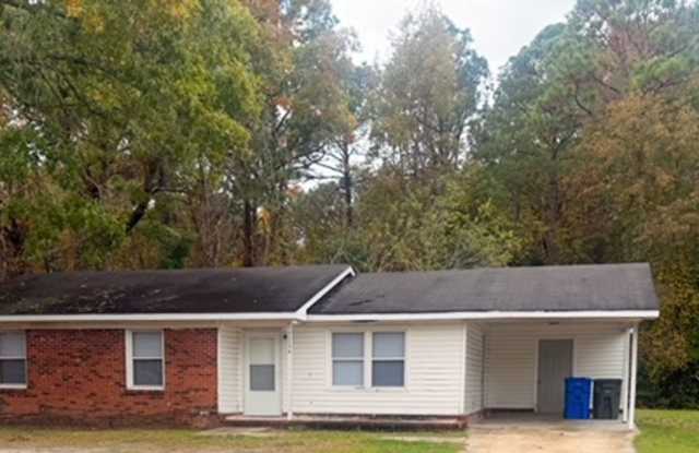 Classic Comfort - 2234 Delta Drive, Fayetteville, NC 28304