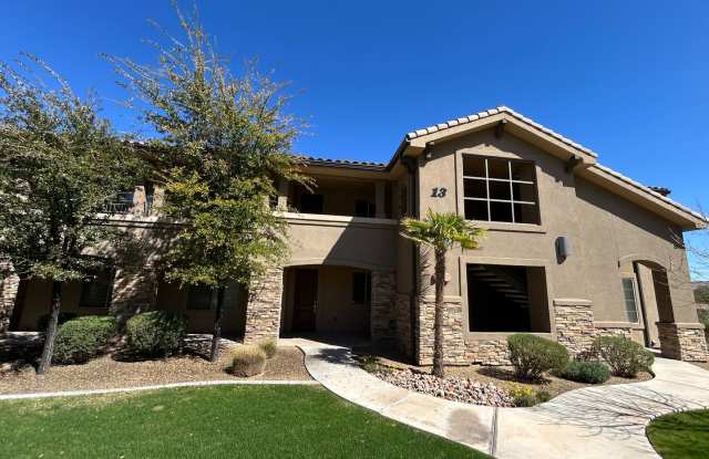 3 Bed, 2 Bath Condo for rent with detached 1 Car Garage photos photos