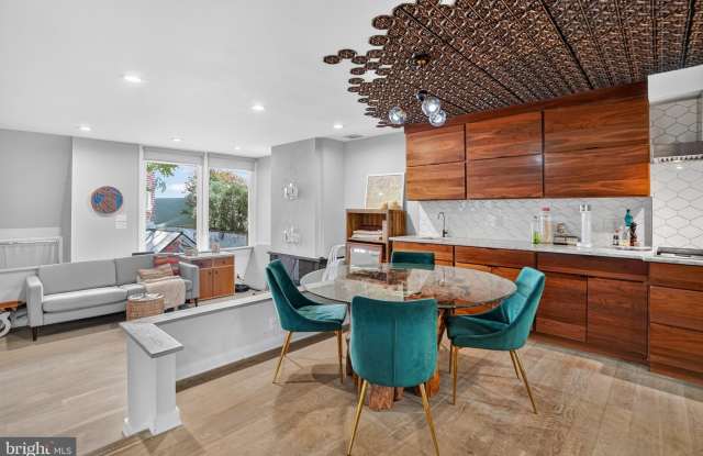 812 LOMBARD Street photos photos
