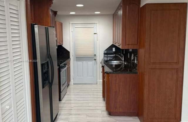 18111 NW 68th Ave photos photos