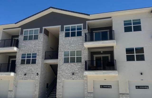 Luxury 3 bedroom Condo in Desert Color! photos photos