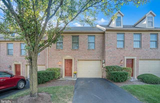 1248 Timber View Dr, Mechanicsburg PA 17050 - 1248 Timber View Drive, Cumberland County, PA 17050