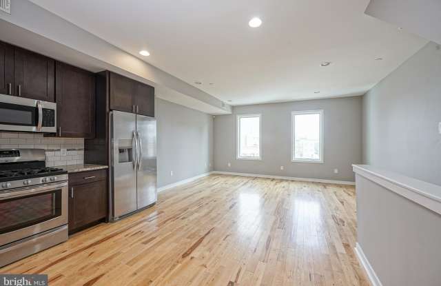 1011 GERMANTOWN AVENUE photos photos