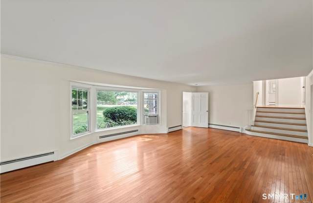 791 Newfield Avenue Gallery 4