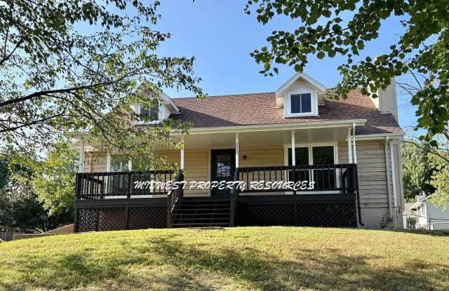 Beautifully Remodeled 4 Bedroom, 3 Bath Home photos photos Beautifully Remodeled 4 Bedroom, 3 Bath Home photos photos