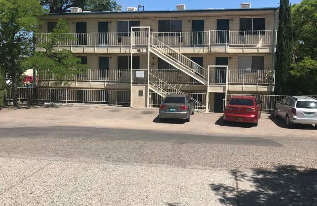 ALL UTILITIES INCLUDED STUDIO - 1ST MONTH FREE! - 1611 Gold Avenue Southeast, Albuquerque, NM 87106