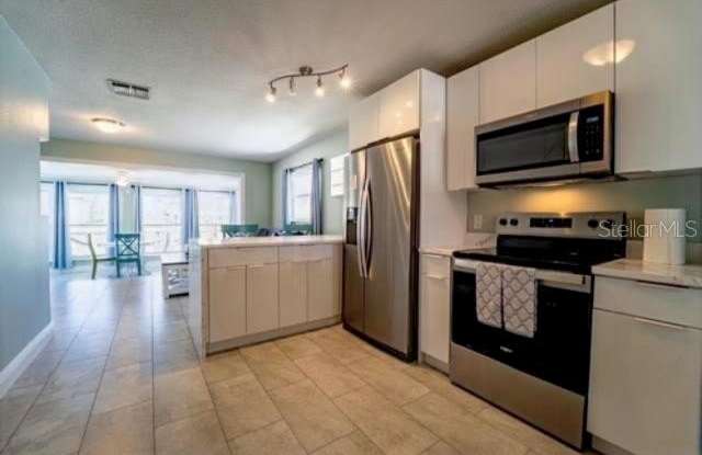 4825 FLORAMAR Terrace Gallery 3