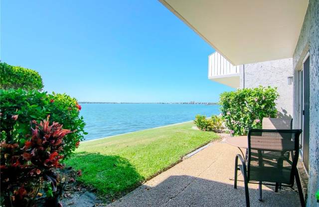 1301 GULF BOULEVARD photos photos