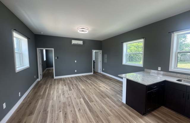 1349 South B Street - 3 photos photos 1349 South B Street - 3 photos photos