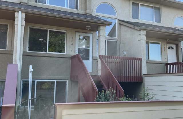 Beautiful 2 BED/3 BATH Louisville Townhome - MOVE IN READY! photos photos