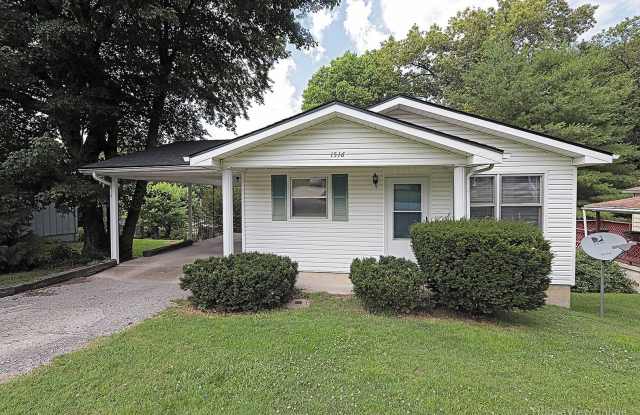 House Close To Campus! photos photos