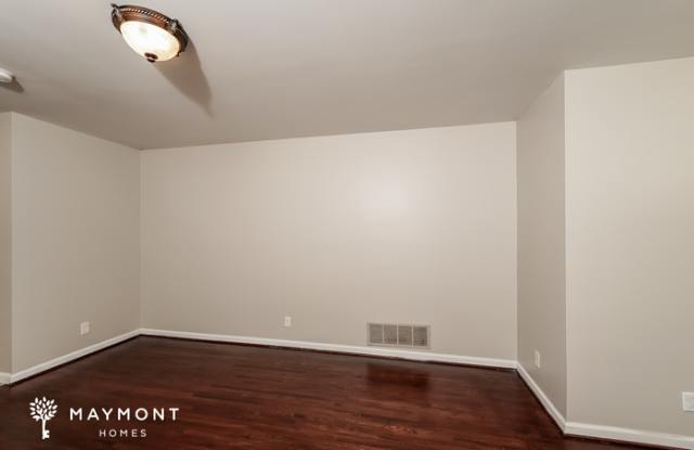 900 Glenvalley Drive Gallery 4