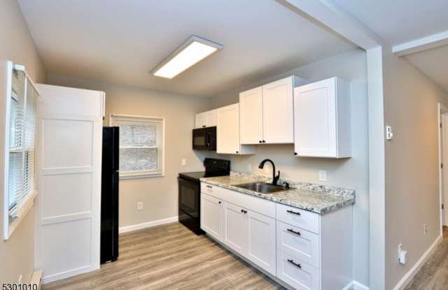 5 Diamond Dr - 5 Diamond Drive, Morris County, NJ 07849