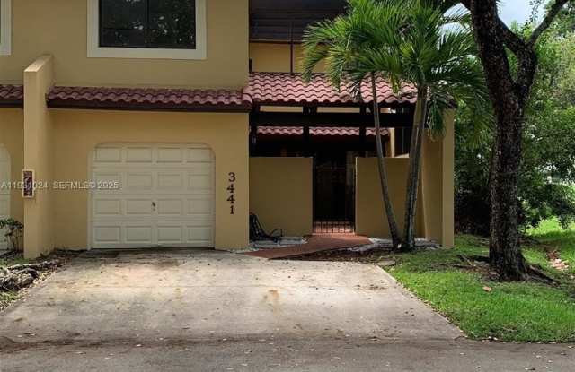 3441 Torremolinos Ave photos photos