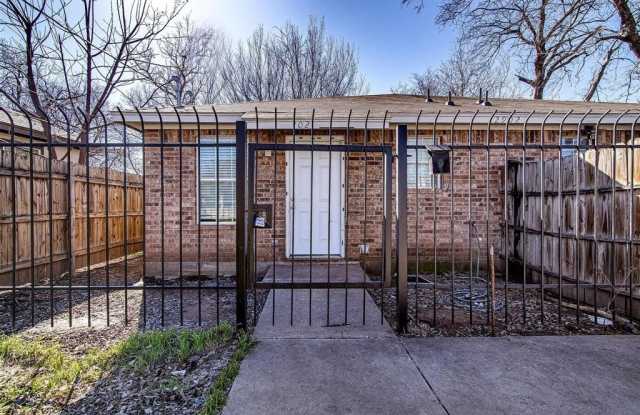 2902 Van Horn Avenue - 2902 Van Horn Avenue, Fort Worth, TX 76111