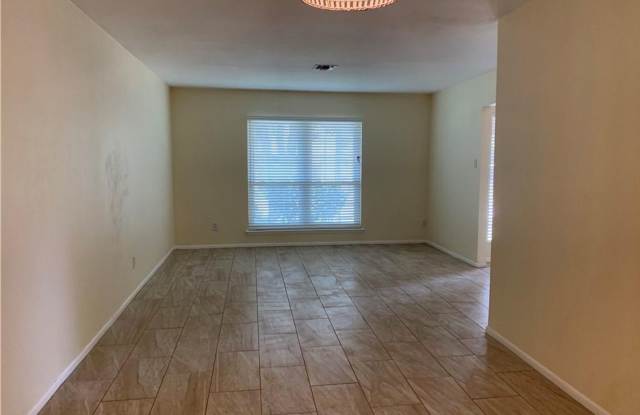 941 Egyptian - 4/Bed 2/Bath - $2095/month Gallery 4